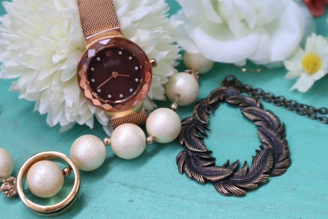 30代女性におすすめな腕時計とは？一生物の名品から5万円以下の定番ブランドまで20選！