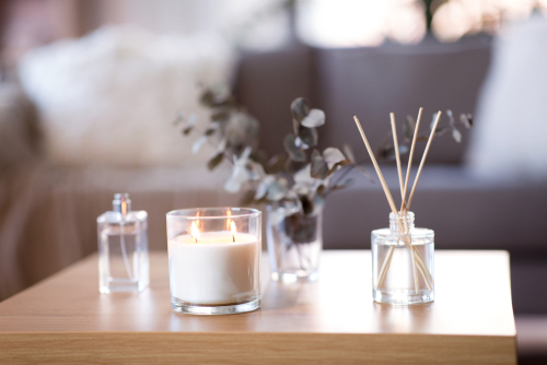 Decoration,,Hygge,And,Aromatherapy,Concept,-,Aroma,Reed,Diffuser,,Burning